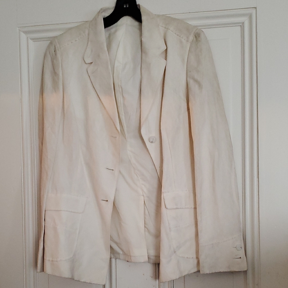 Brioni Elegant White Blazer Needs Cleaning